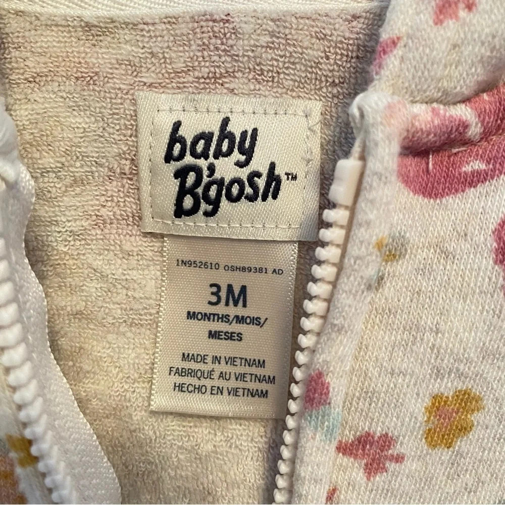 OshKosh B'gosh Baby Girl's Bodysuits & Floral Jogger Set Bundle Size 3 Months